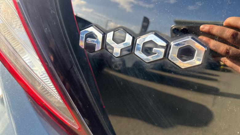 Toyota Aygo 1.0 VVT-i X-Plore 5dr Petrol Hatchback